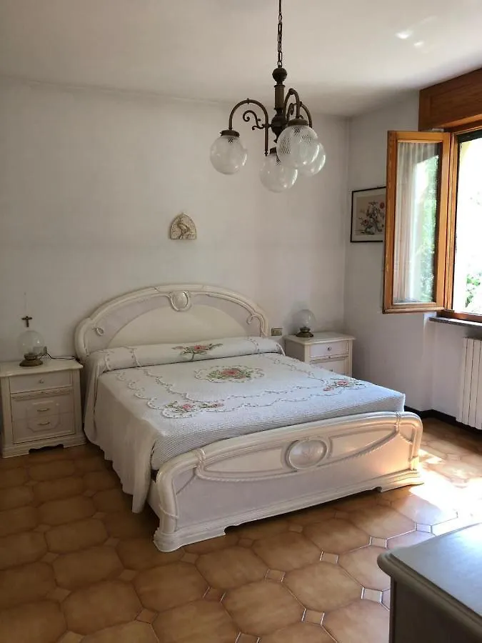 B&B Villa Rosella Appartamento Completo Di Camera Matrimoniale E 2 Letti Singoli Villanuova sul clisi
